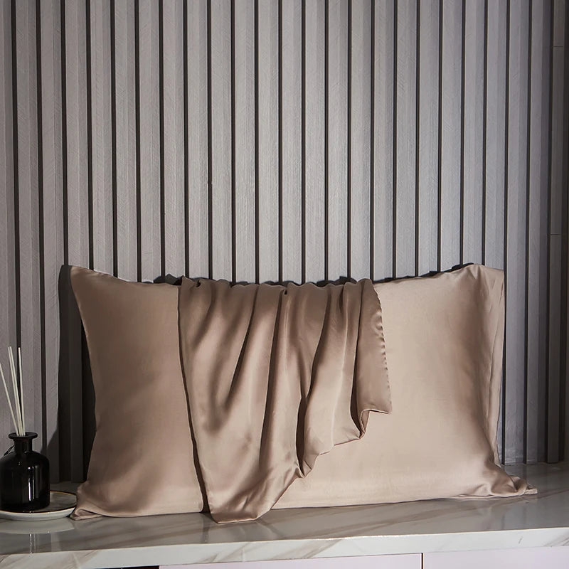 100% Natural Mulberry Silk Pillowcase – Soft, Cooling & Smooth for Hair & Skin